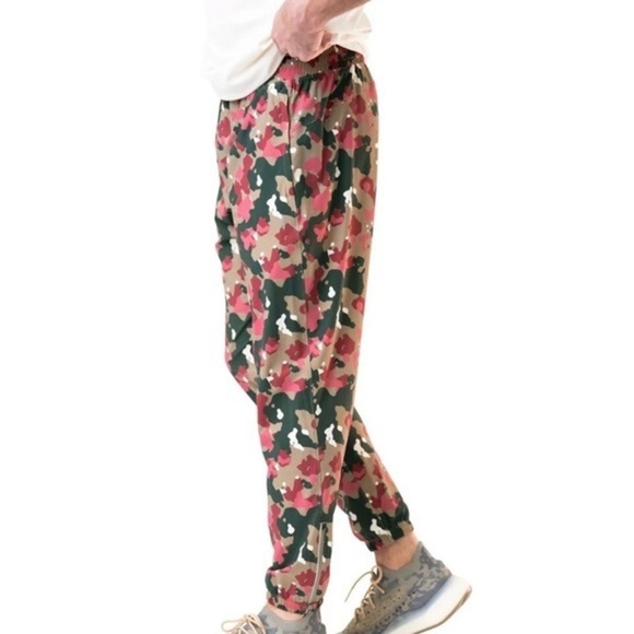 Balance Athletica Outlander Backcountry Camo Jogger Pants Size Small